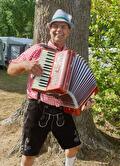 Tiroler Theike met accordeon, muzikale act