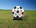 Opblaasbare soccergame met landenvlaggen