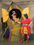 Amio en Josefien met pipowagen, kindershow