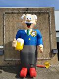 Opblaasbare Abraham pop in de tuin
